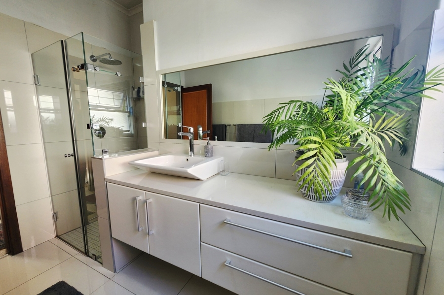 4 Bedroom Property for Sale in Panorama Western Cape